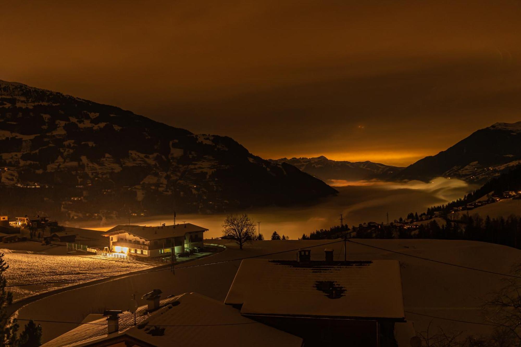 Ferienwohnung Ausblick Zillertal Гайнценберг Екстер'єр фото