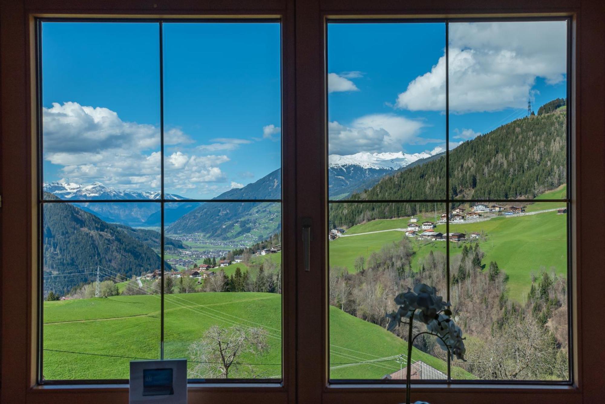 Ferienwohnung Ausblick Zillertal Гайнценберг Екстер'єр фото